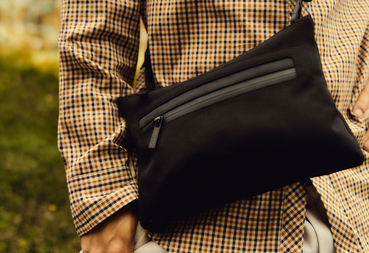 Herb Travel Cycle Crossbody Bag, Ally capellino