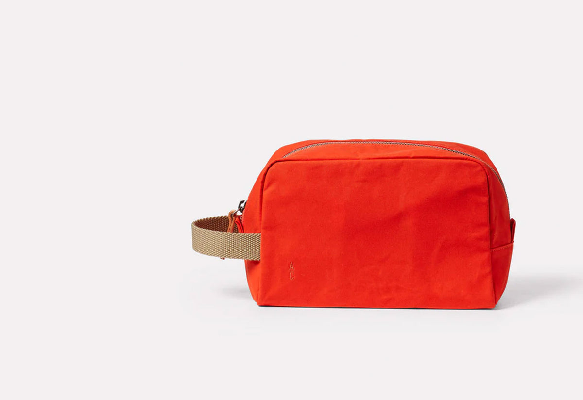 Simon Waxed Cotton Washbag, Ally capellino