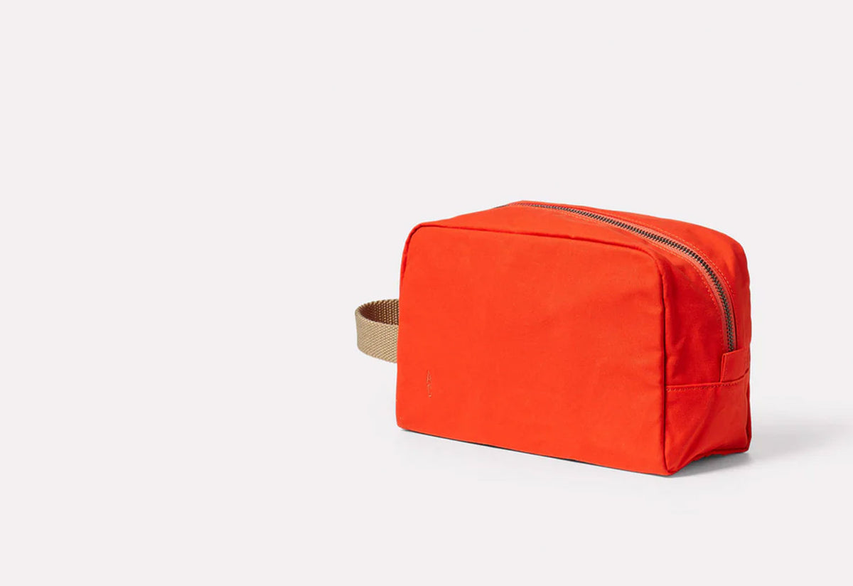 Simon Waxed Cotton Washbag, Ally capellino