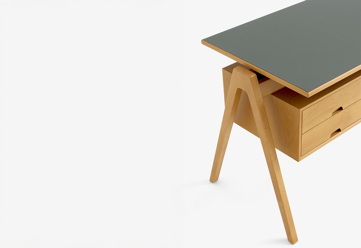 &Tradition Daystak Desk RD3 | twentytwentyone