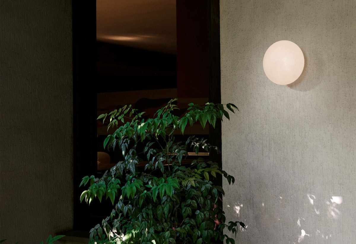 Mist Wall/Ceiling Light, All the way to paris, Andtradition