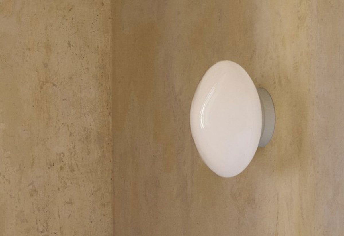 Mist Wall/Ceiling Light, All the way to paris, Andtradition