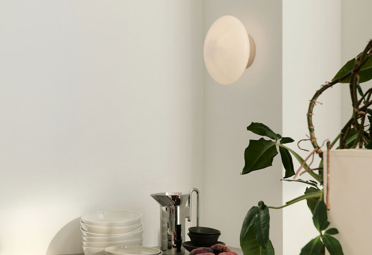 Mist Wall/Ceiling Light, All the way to paris, Andtradition