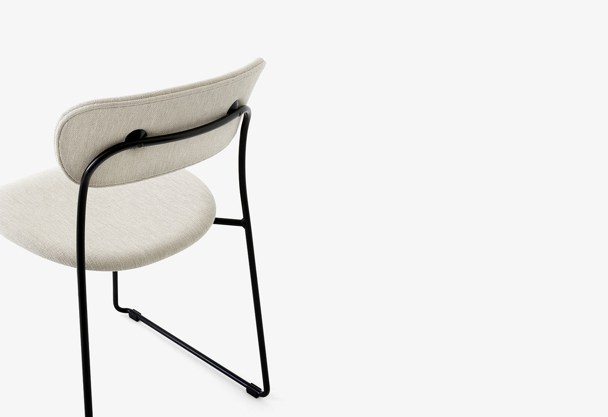 Pavilion Chair | Sled Base | Fully Upholstered, Anderssen and voll, Andtradition