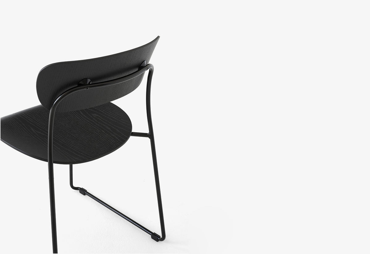 Pavilion Chair | Sled Base, Anderssen and voll, Andtradition