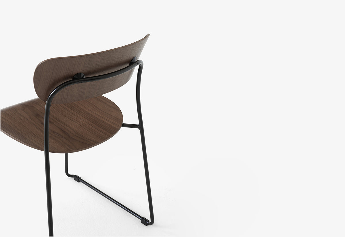Pavilion Chair | Sled Base, Anderssen and voll, Andtradition