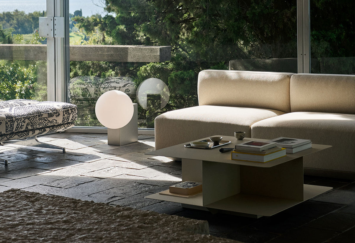 Develius Coffee Table, Edward van vliet, Andtradition