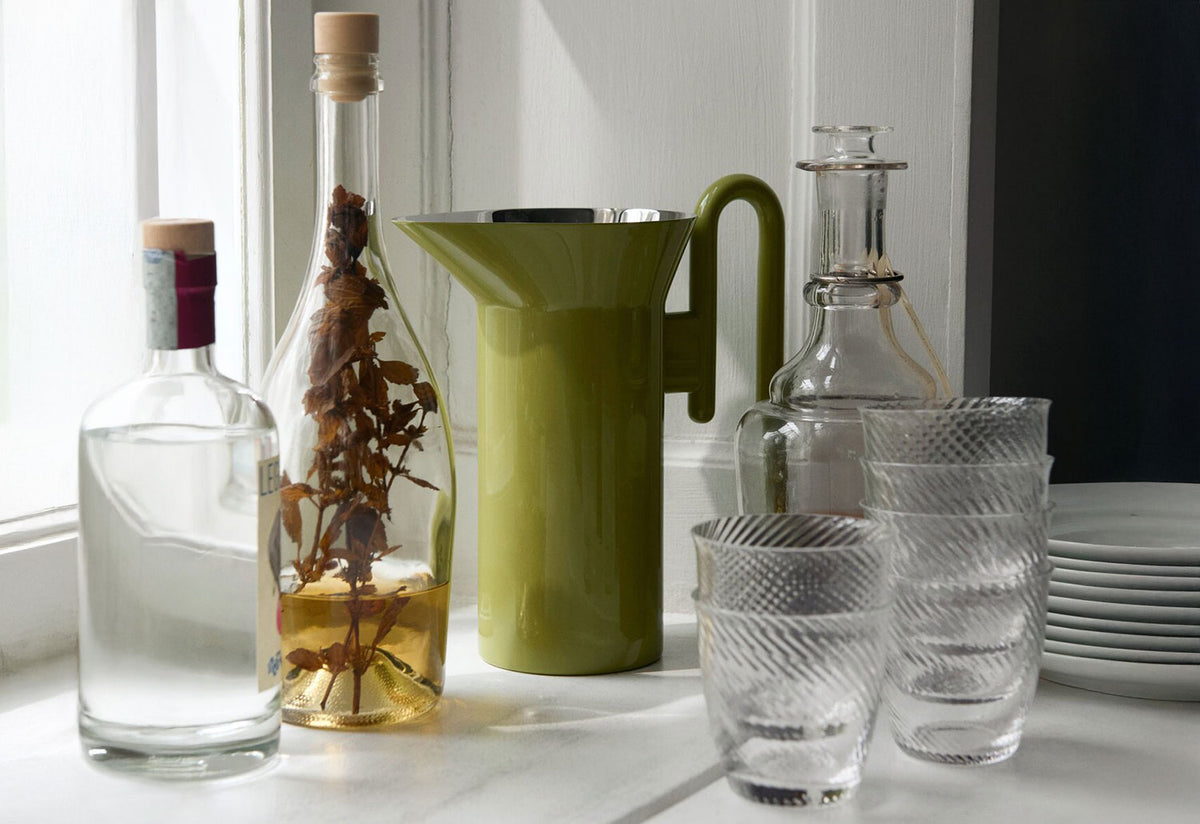 Momento Jug, Jamie hayon, Andtradition