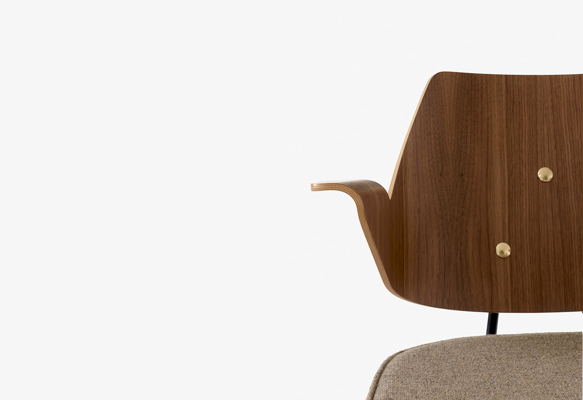 RFH Armchair, Robin day, Andtradition