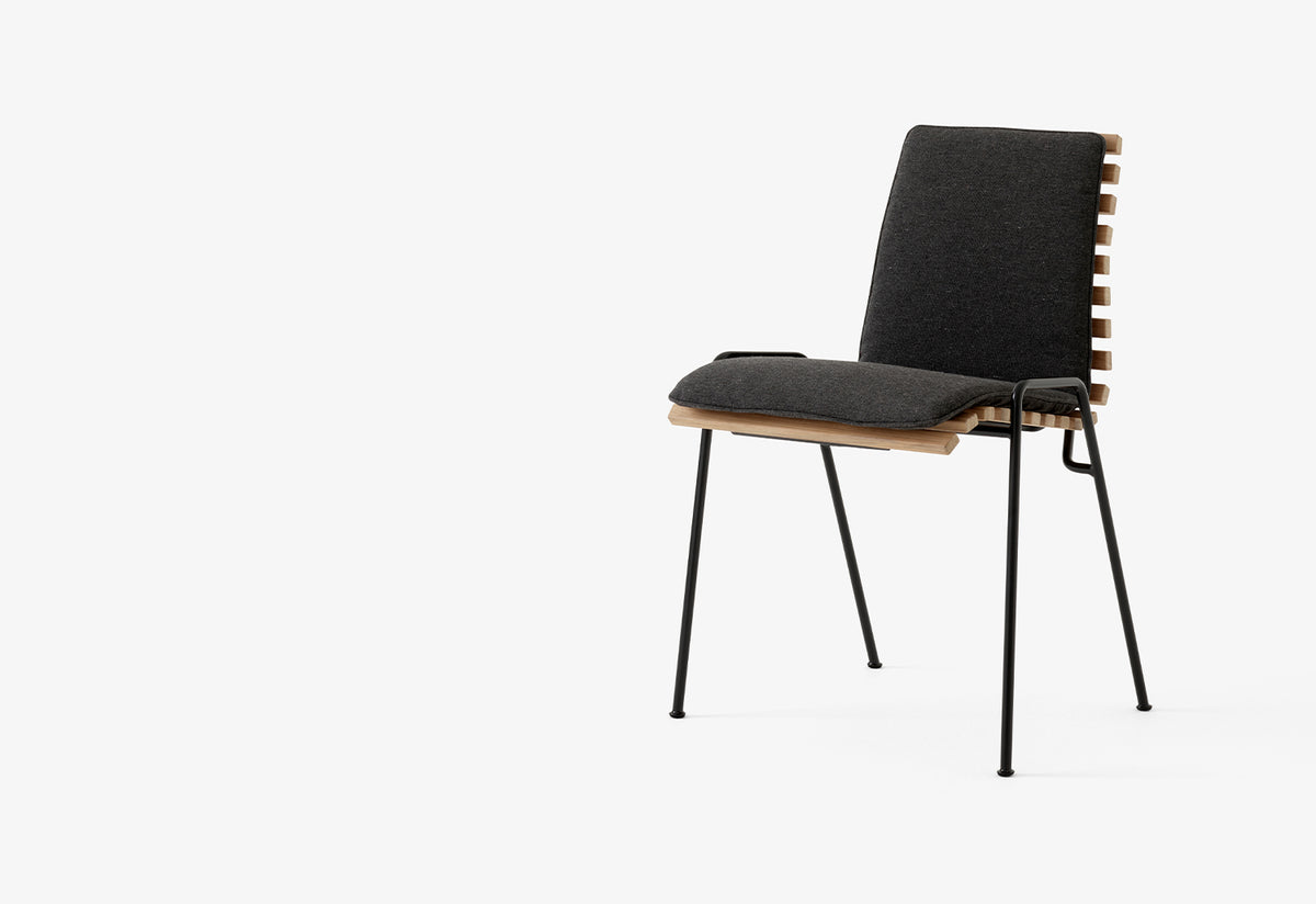 RFH Terrace Chair, Robin day, Andtradition