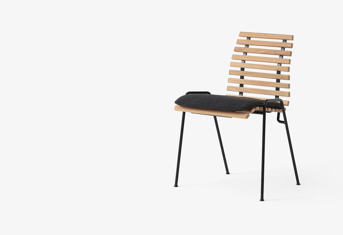 RFH Terrace Chair, Robin day, Andtradition