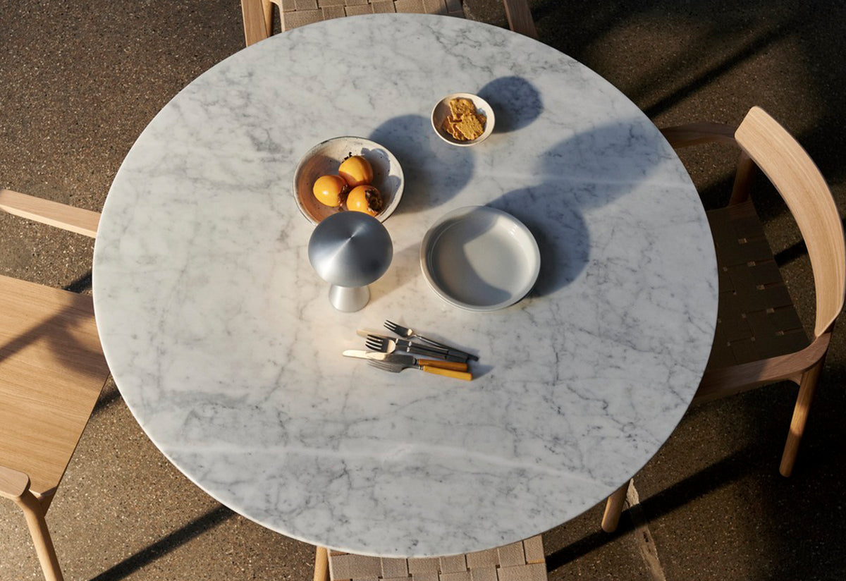 In Between Pedestal Table, Sami kallio, Andtradition