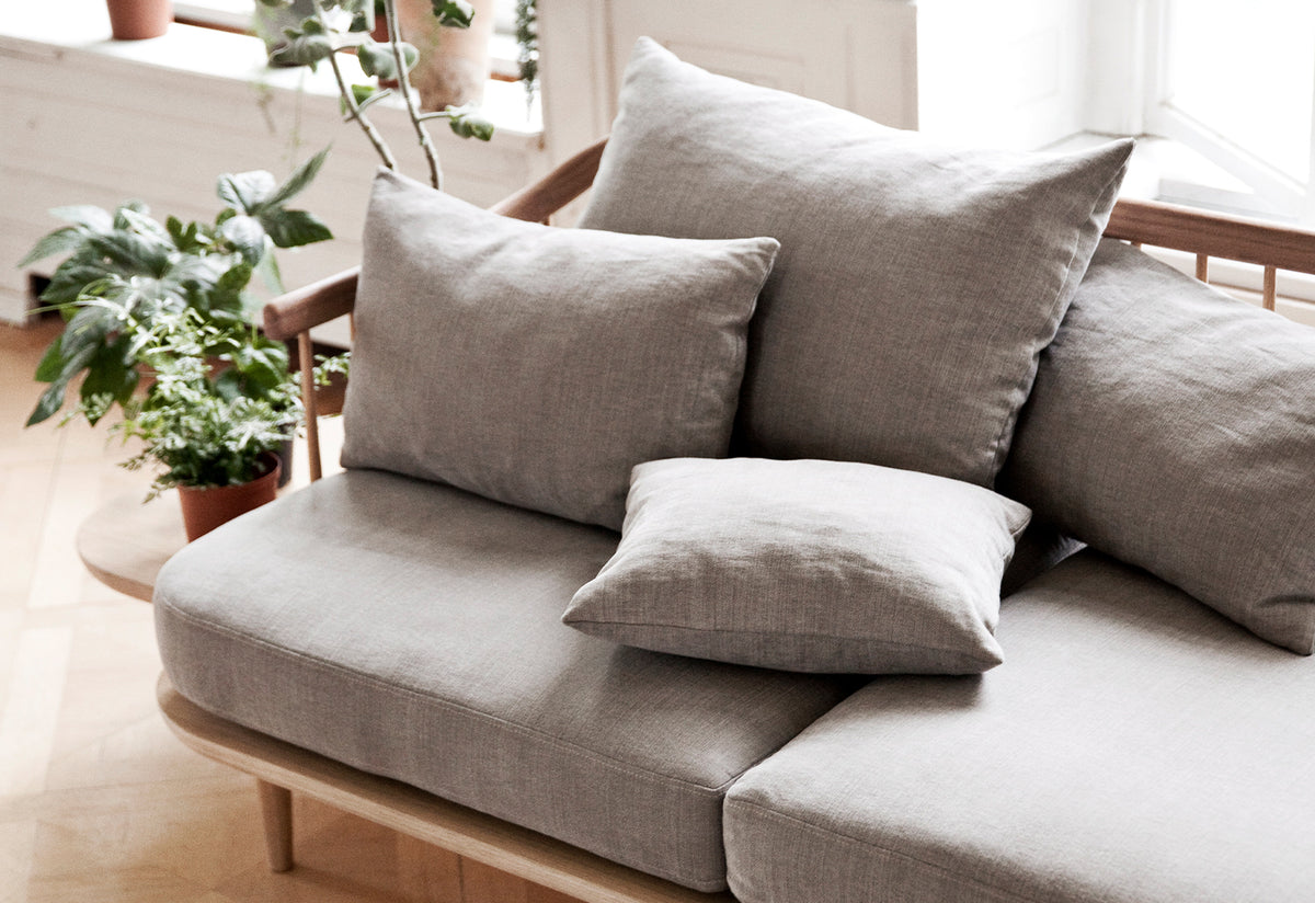 Fly Two-Seater Sofa with Table, Space copenhagen, Andtradition