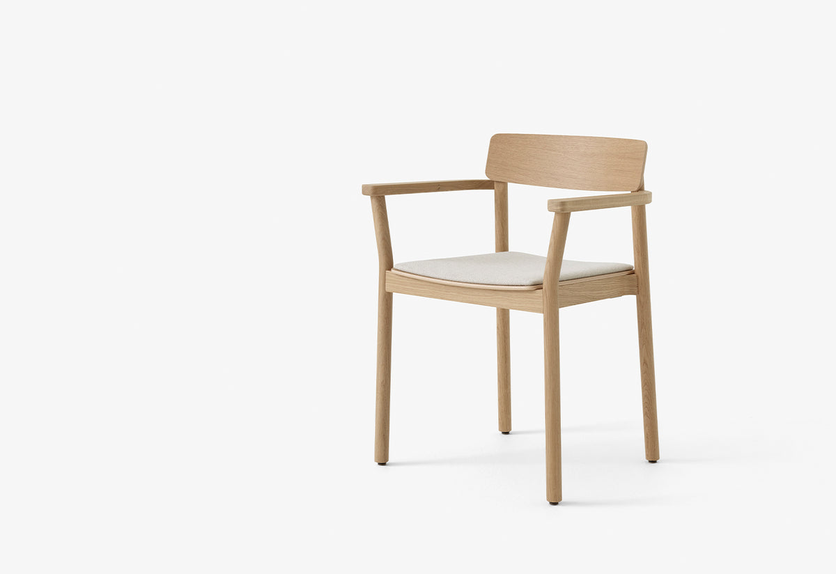 Betty Armchair, Thau and kallio, Andtradition