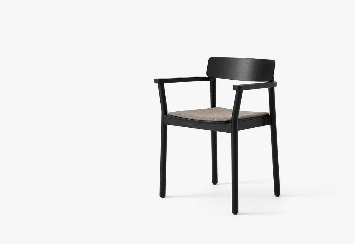 Betty Armchair, Thau and kallio, Andtradition