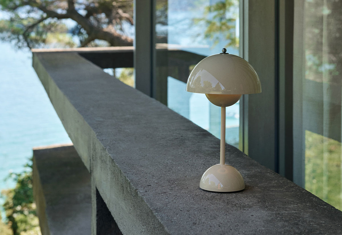 Flowerpot Portable Lamp | VP9, Verner panton, Andtradition