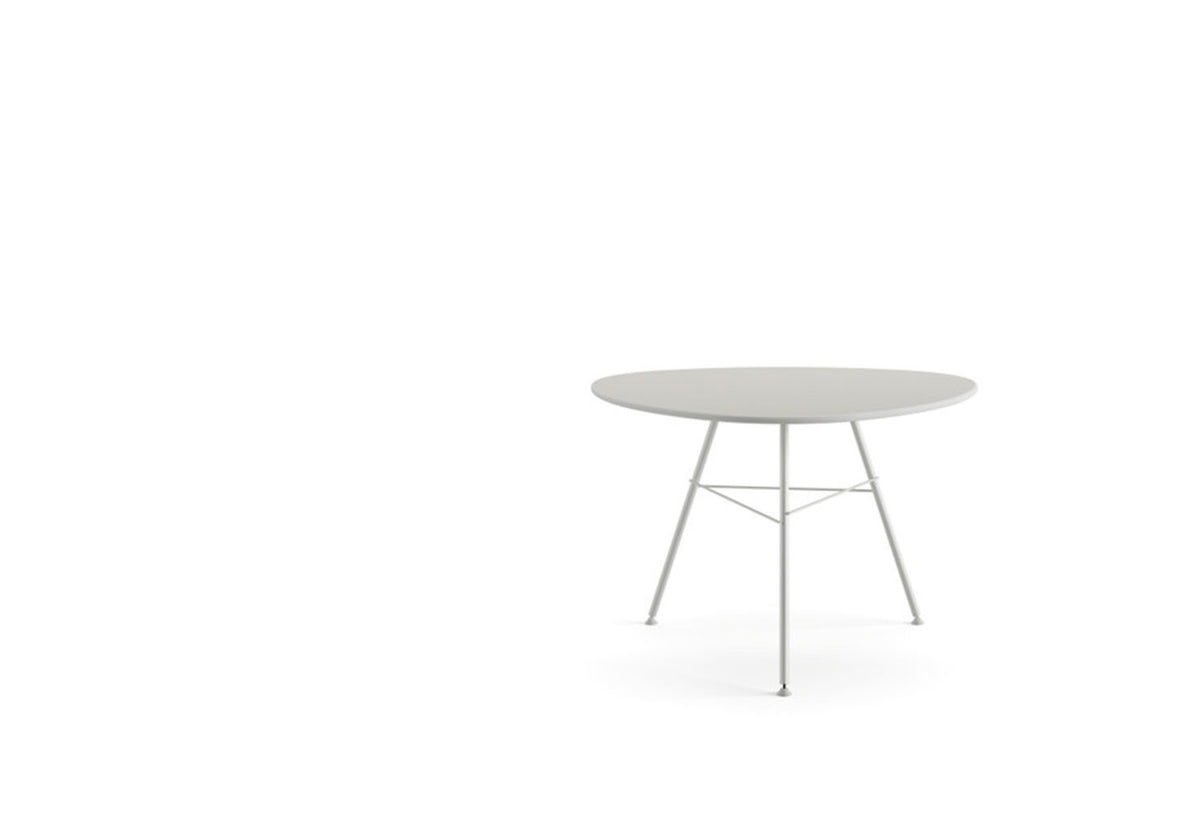 Leaf Outdoor Table | Triangle, Lievore altherr molina, Arper