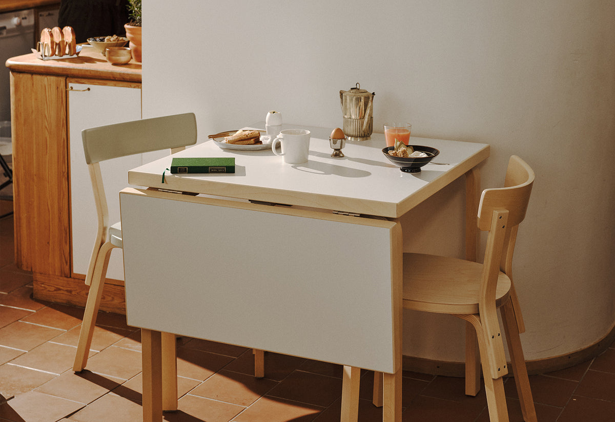 Aalto Foldable Table, Alvar aalto, Artek