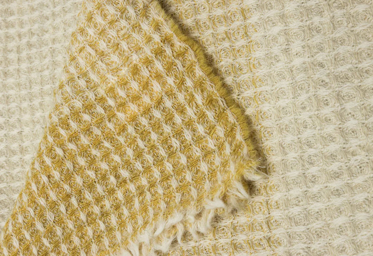 Kustavi Blanket, Bonden