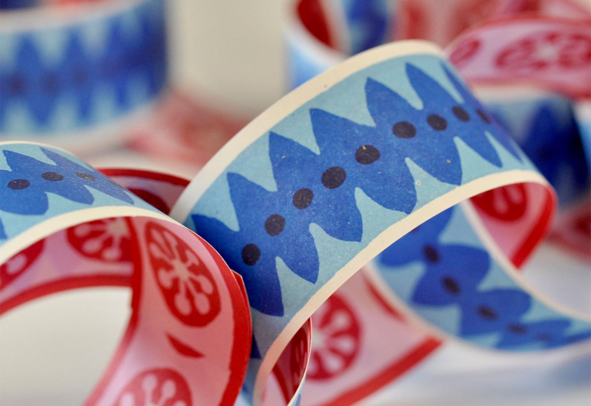 Paperchain 1, Cambridge imprint