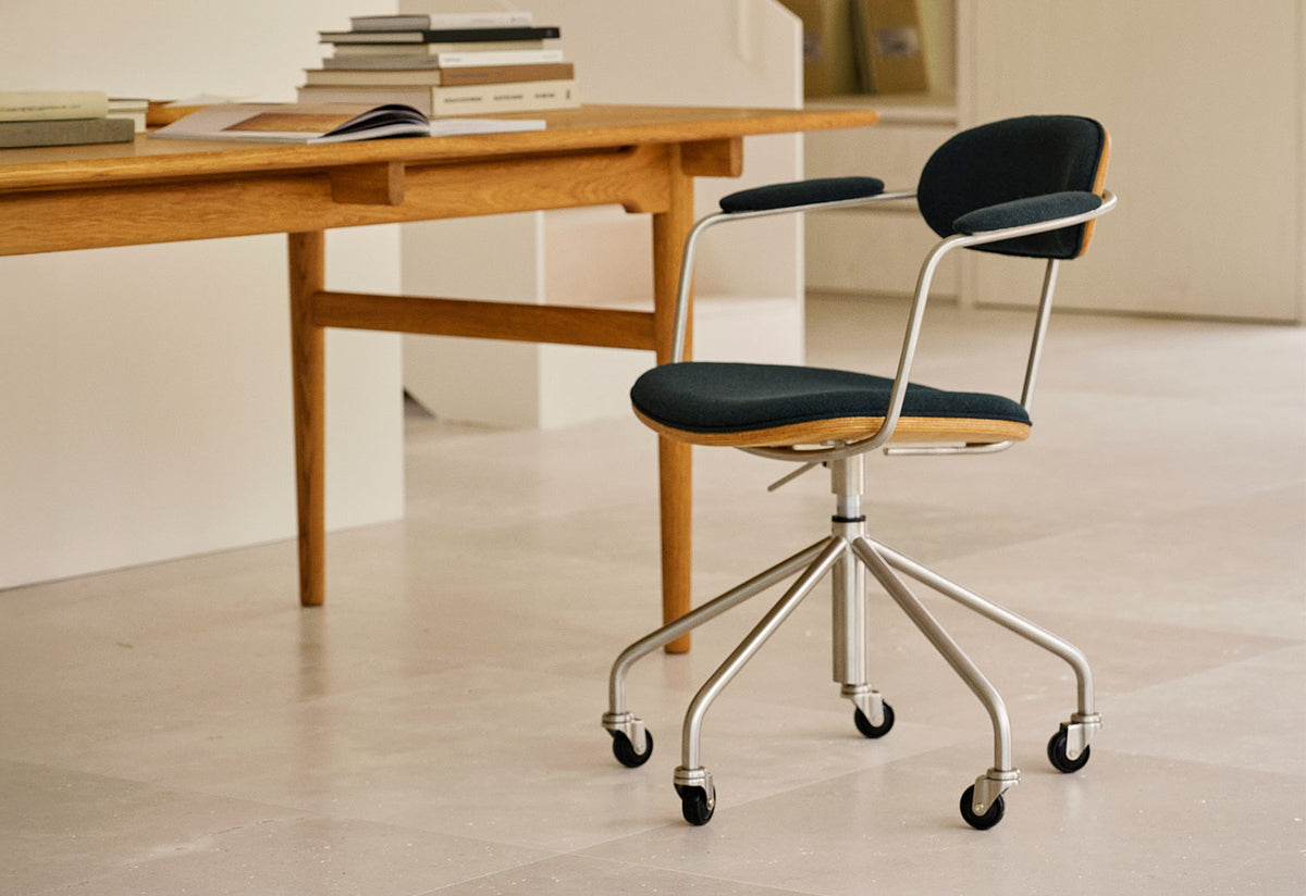 CH621 Swivel Chair, Hans wegner, Carl hansen and son