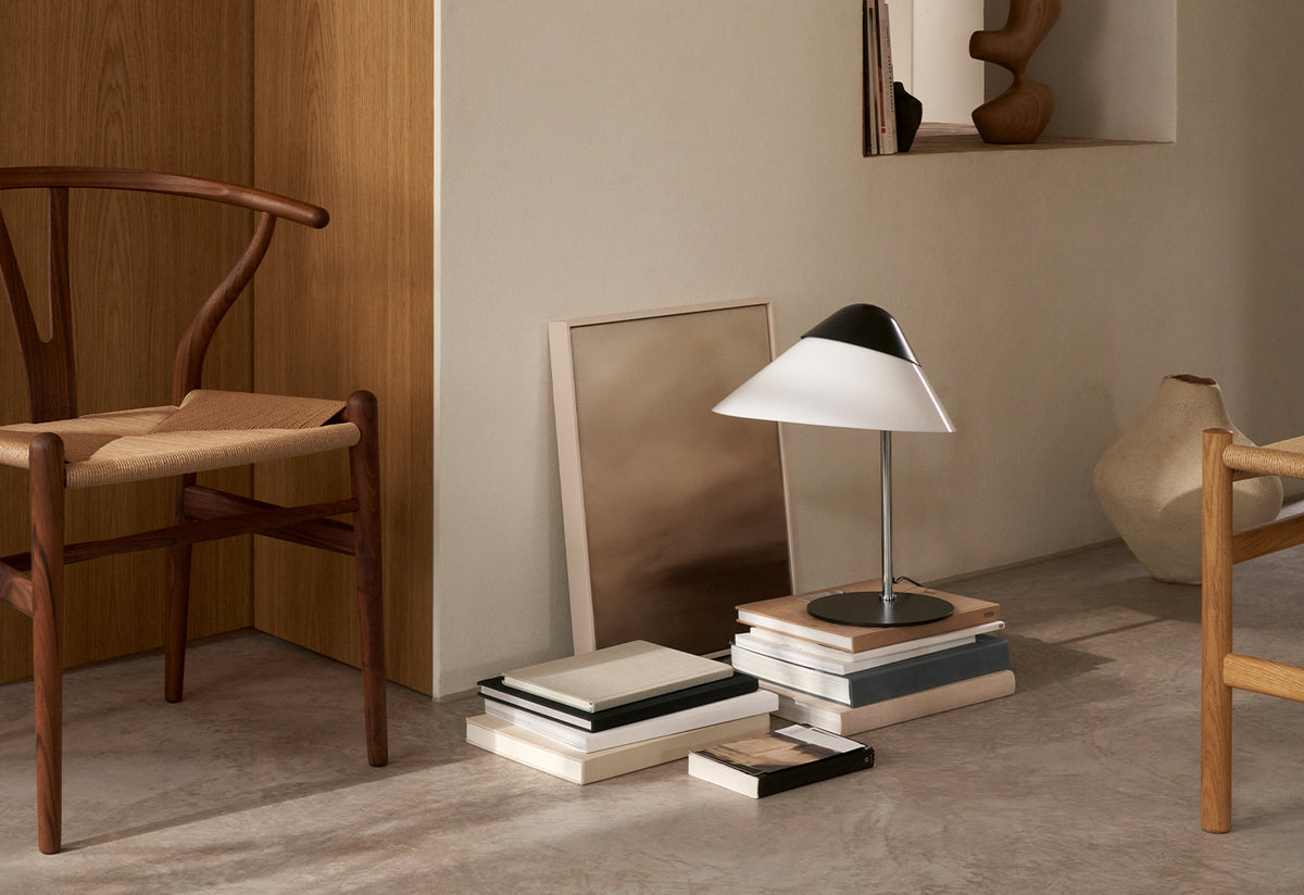 HJW02 Opala Table Lamp Midi, Hans wegner, Carl hansen and son
