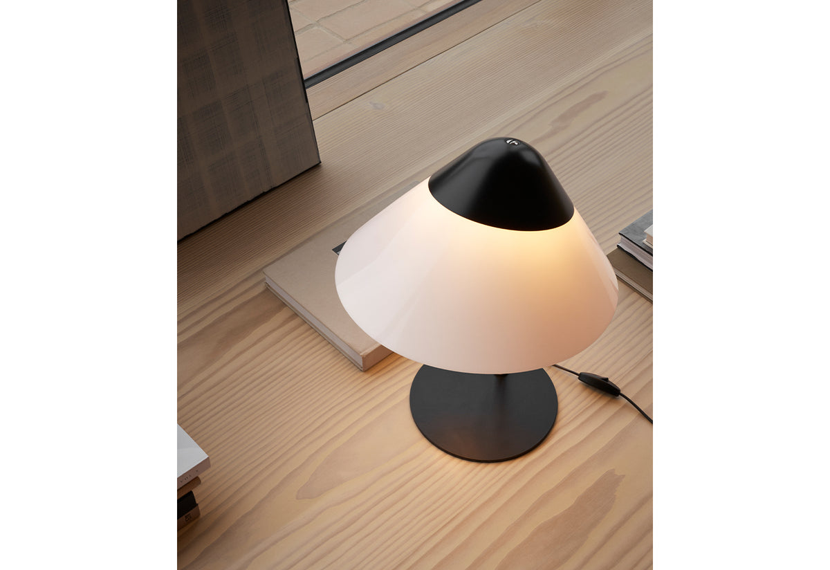 HJW02 Opala Table Lamp Midi, Hans wegner, Carl hansen and son