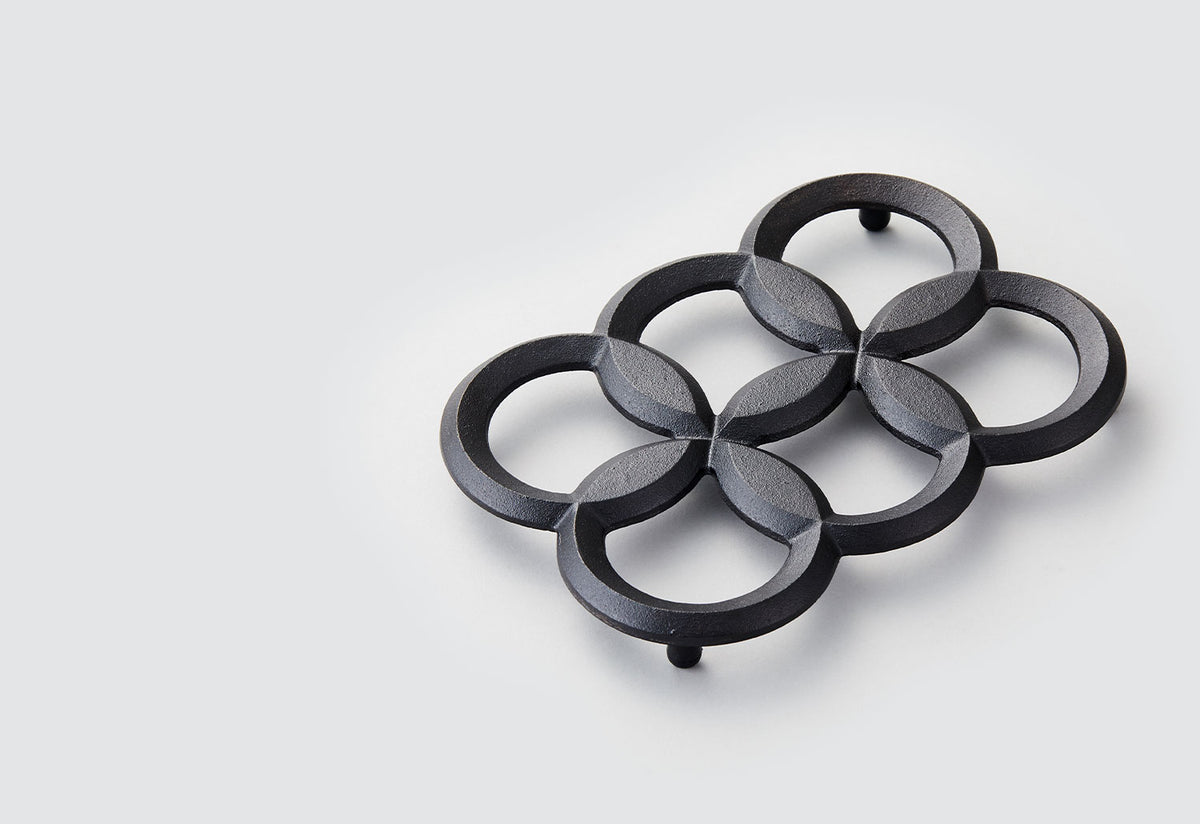 Nanatsuba Pot Stand, Chushin kobo