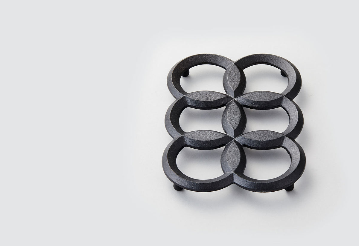 Nanatsuba Pot Stand, Chushin kobo