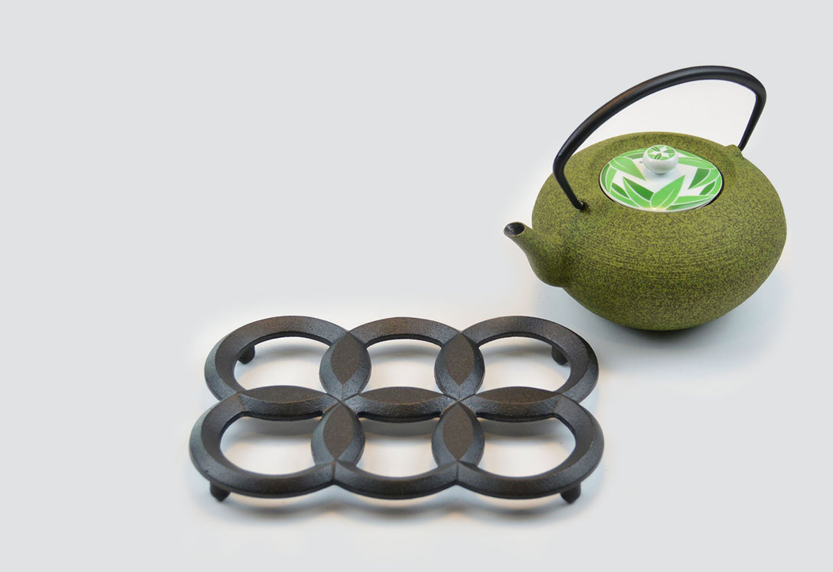 Nanatsuba Pot Stand, Chushin kobo