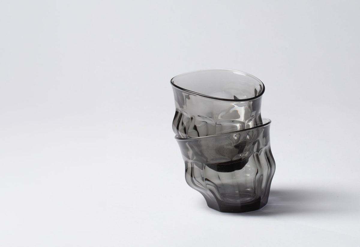 Tipsy Glass Set, Livia lauber, Loris jaccard, Ensemble
