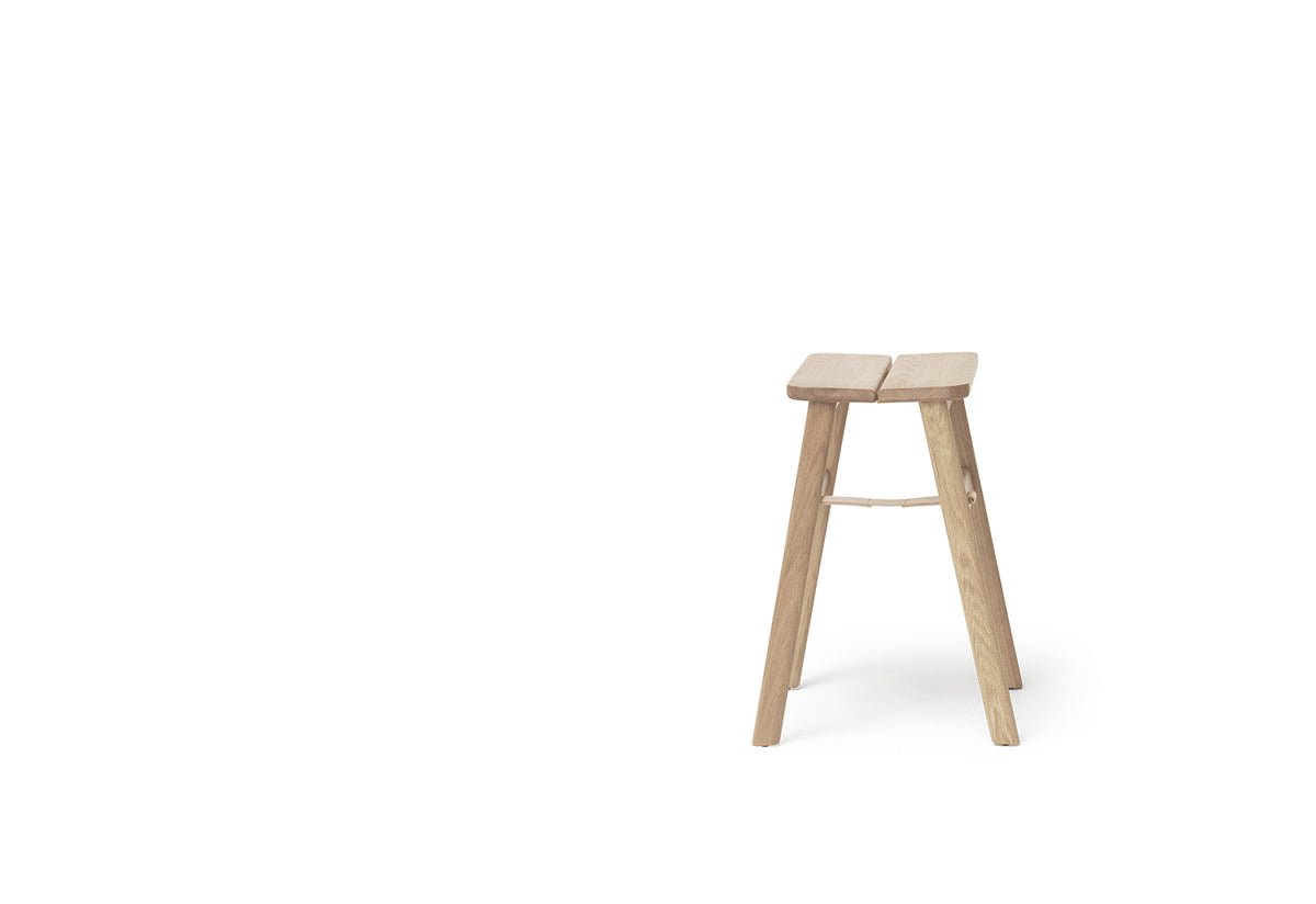 Angle Foldable Stool, Herman studio, Form and refine