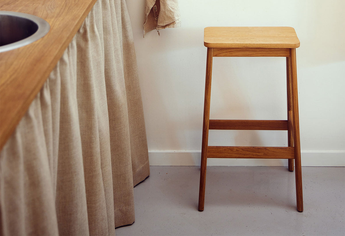 Angle Standard Barstool, Herman studio, Form and refine