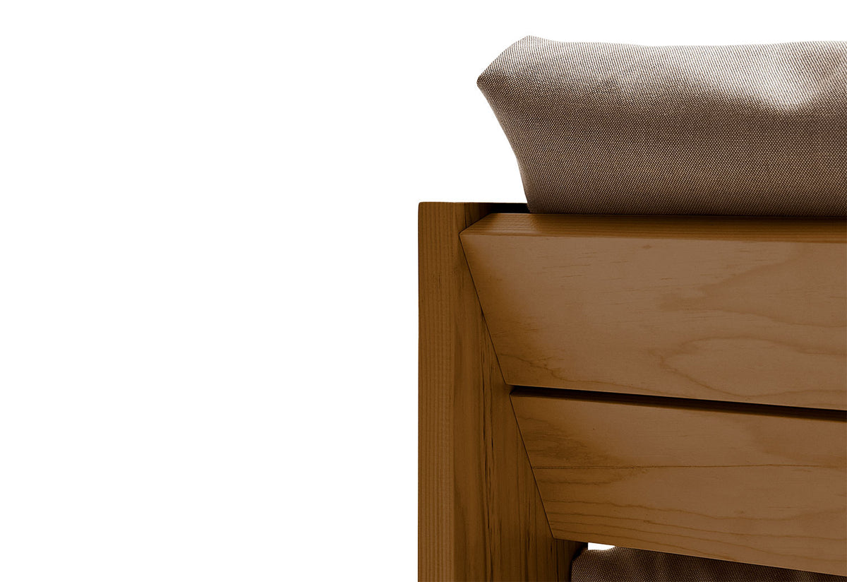 Icon Lounge Chair, Herman studio, Form and refine