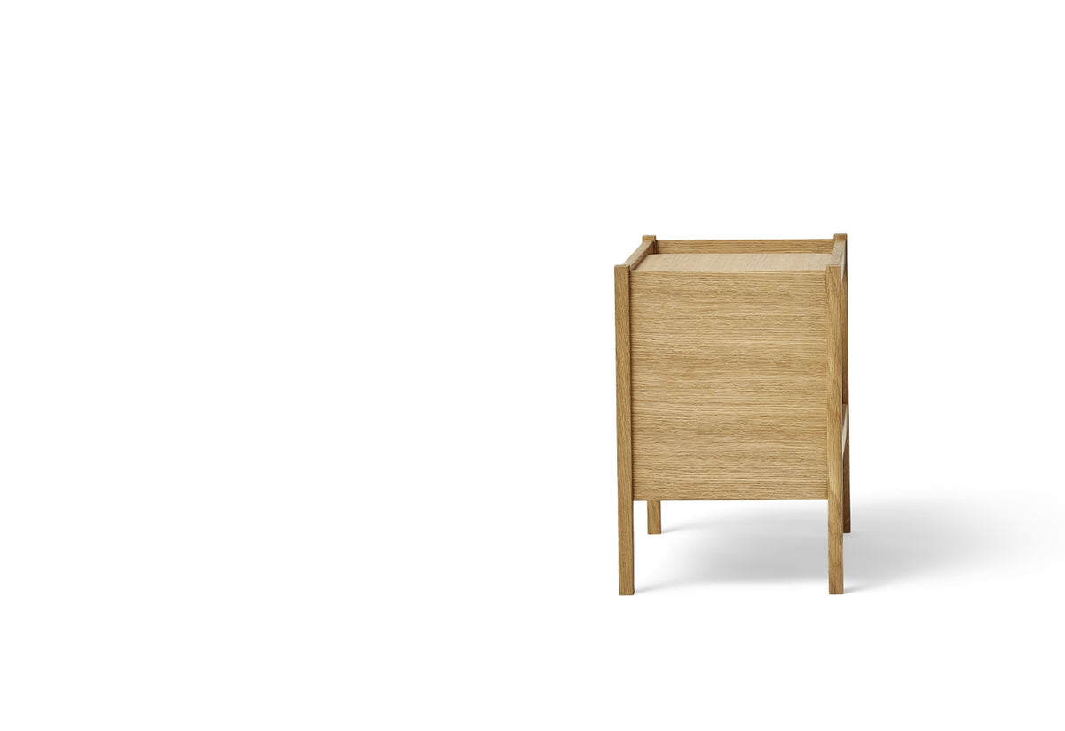 Journal Side Table, Herman studio, Form and refine