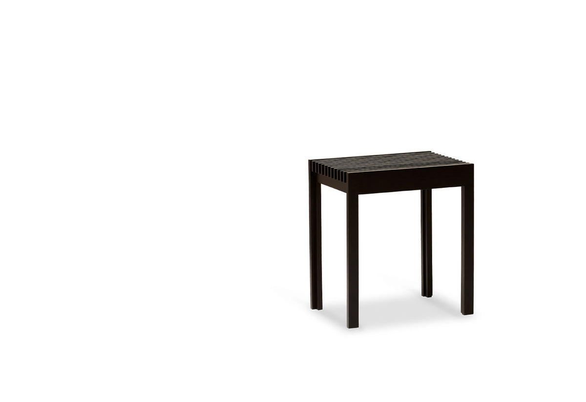 Lightweight Stool, Herman studio, Form and refine