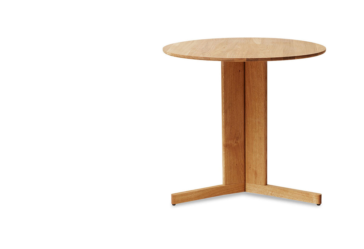 Trefoil Round Table 3 Legs, Herman studio, Form and refine
