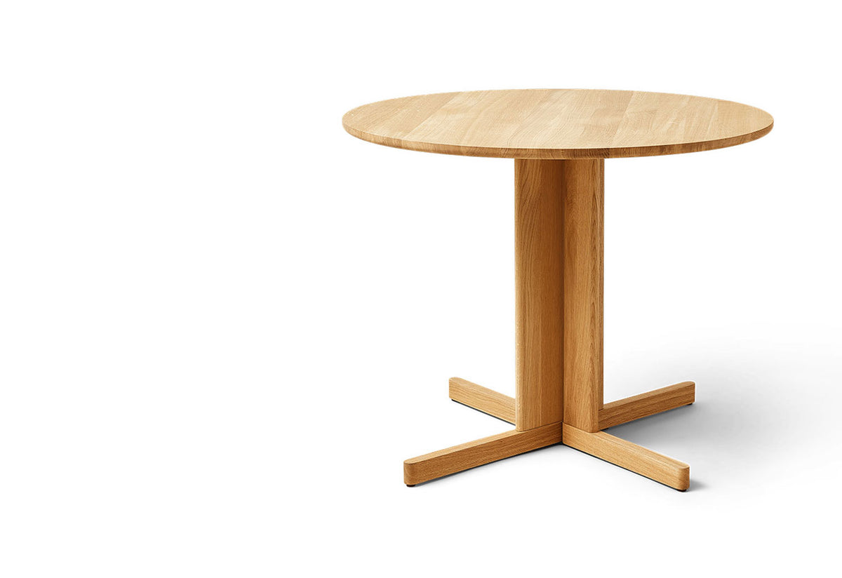 Trefoil Round Table, Herman studio, Form and refine