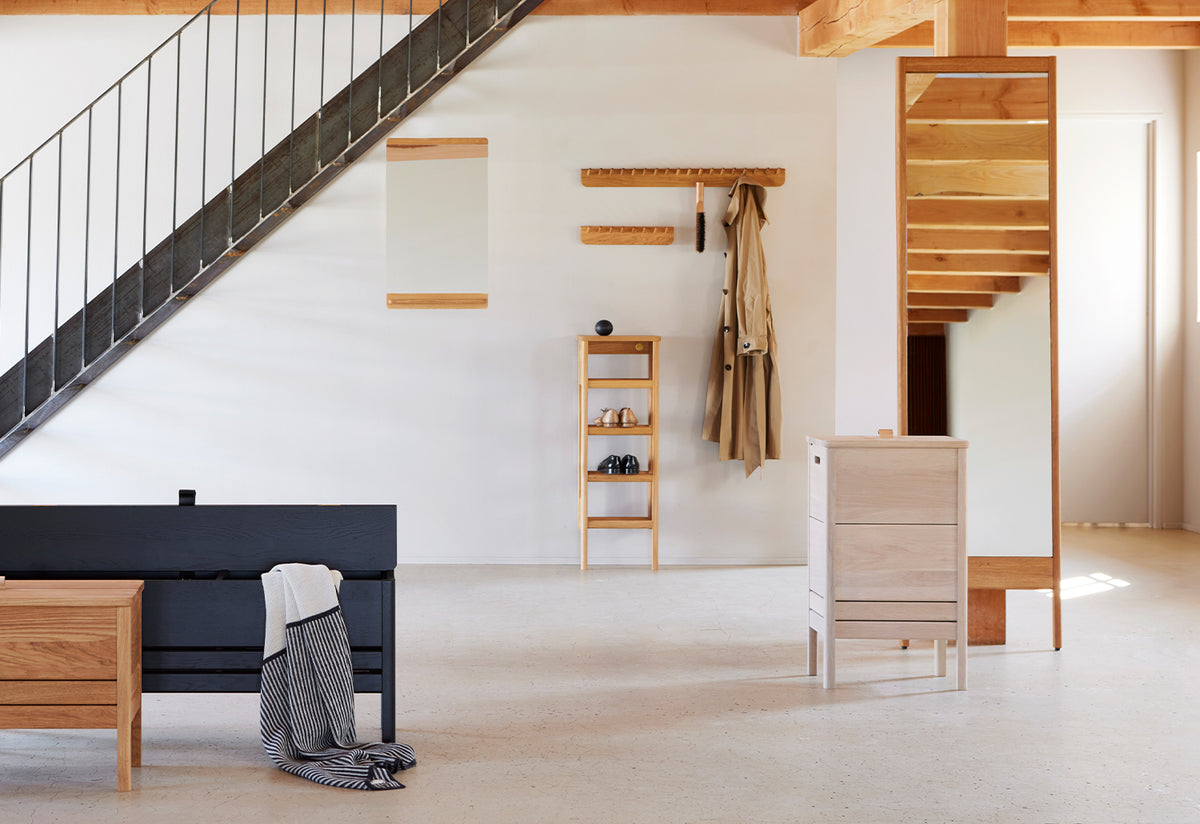 A Line Mirror, Herman studio, Form and refine