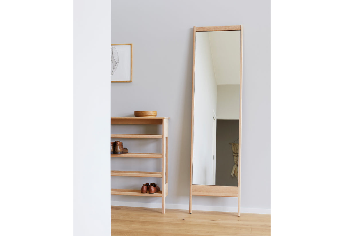 A Line Mirror, Herman studio, Form and refine