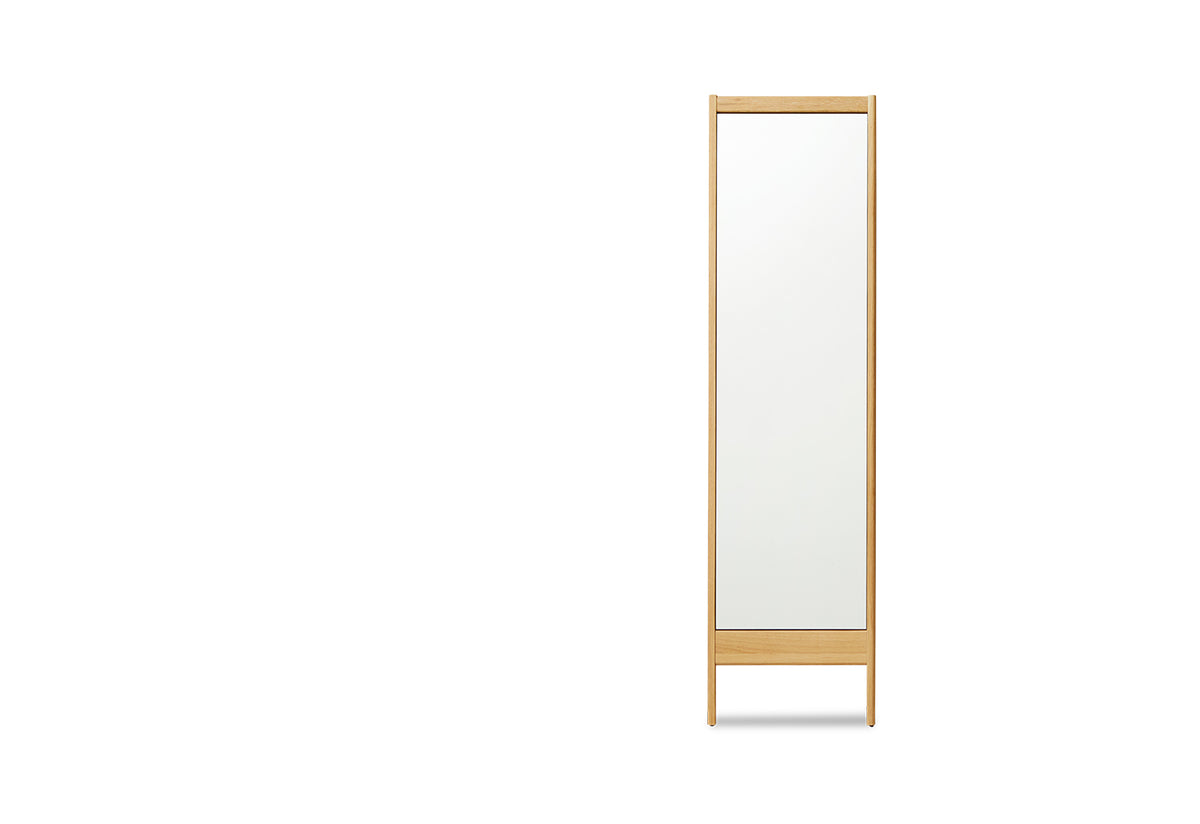 A Line Mirror, Herman studio, Form and refine