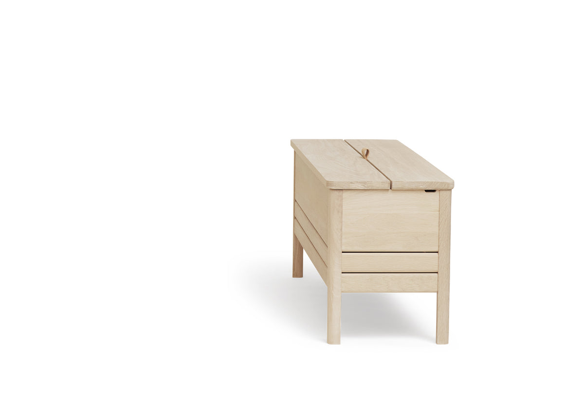 A Line Storage Bench 111, Herman studio, Form and refine