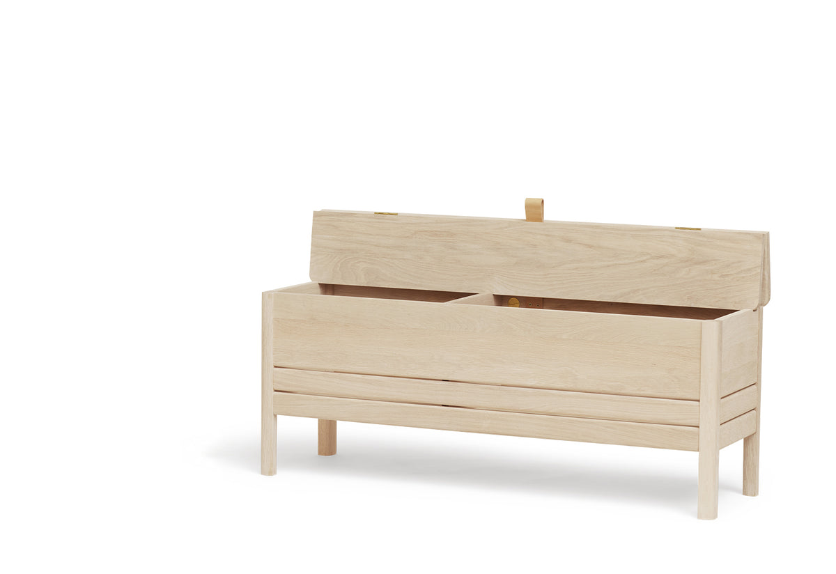 A Line Storage Bench 111, Herman studio, Form and refine