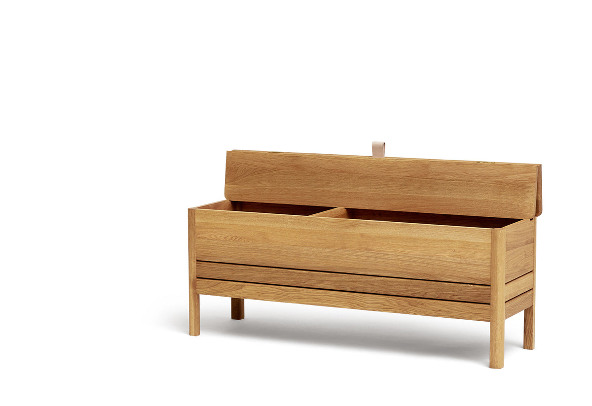 A Line Storage Bench 111, Herman studio, Form and refine