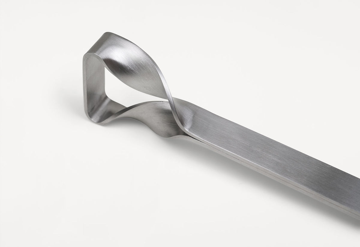 Ground Bottle Opener, Frama