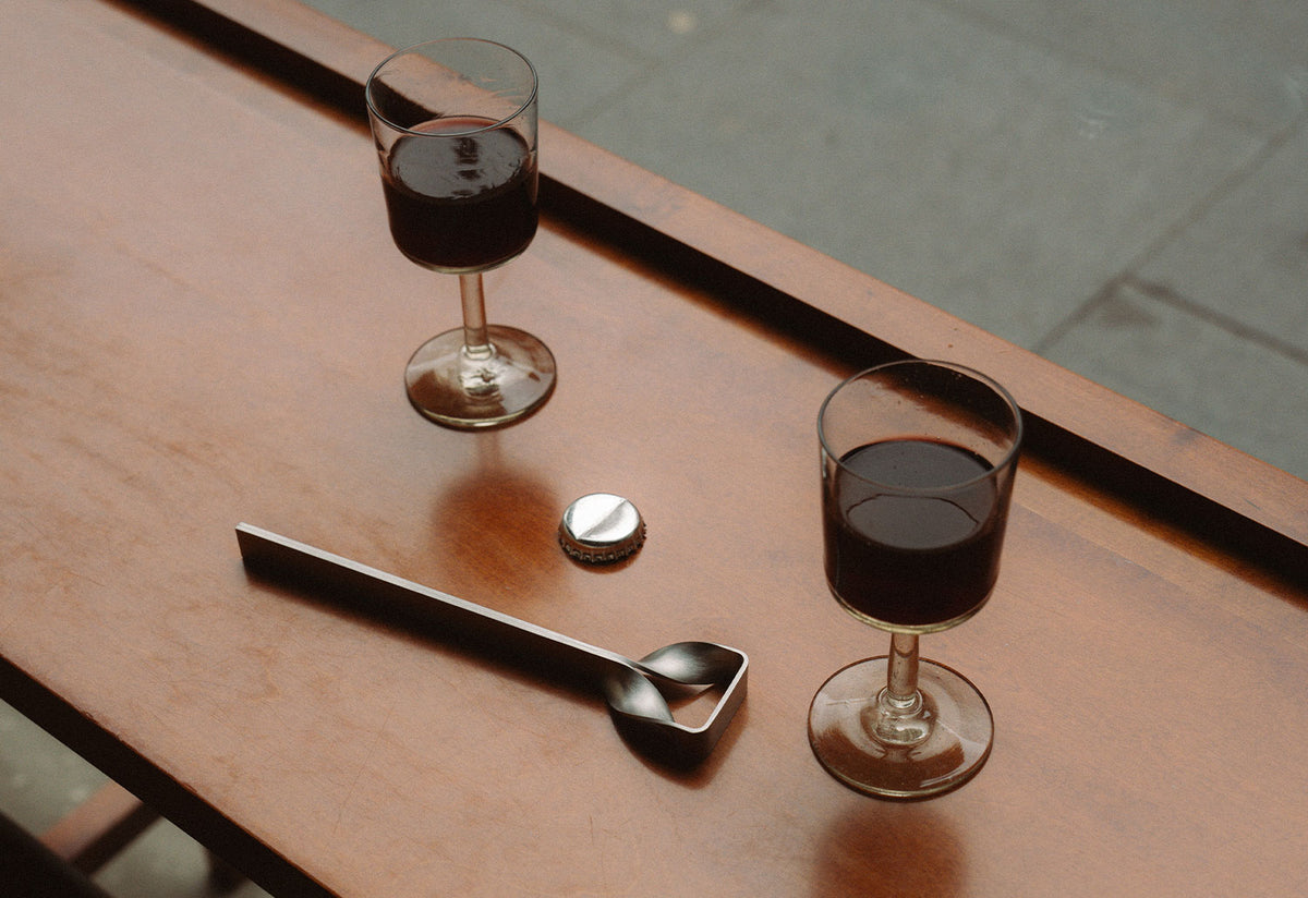 Ground Bottle Opener, Frama