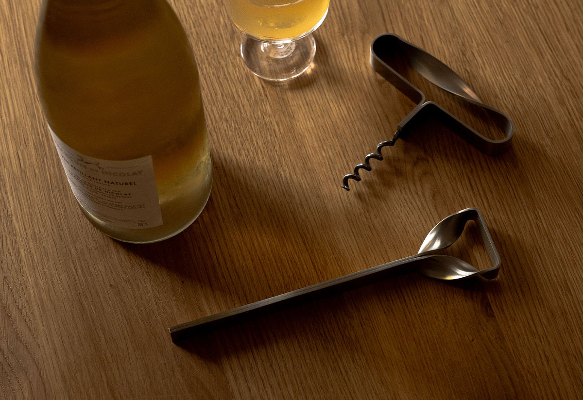 Ground Bottle Opener, Frama