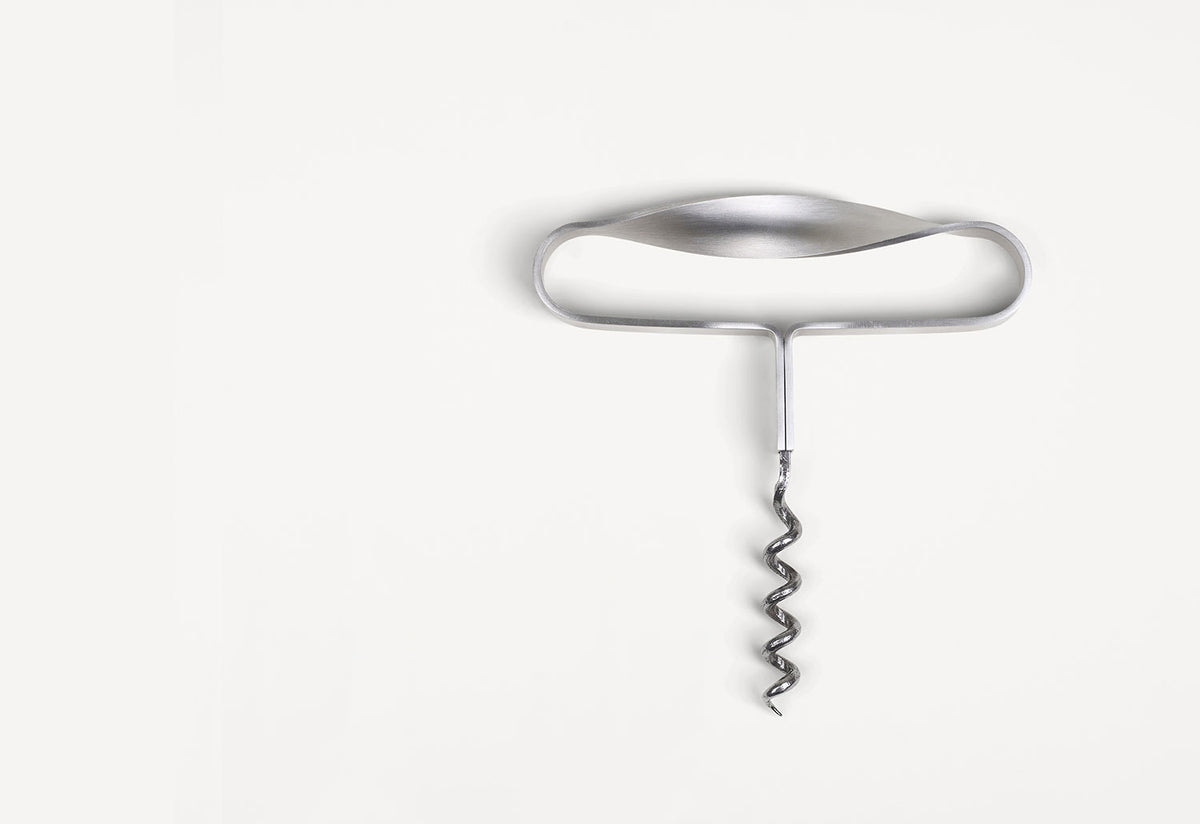 Ground Corkscrew, Frama