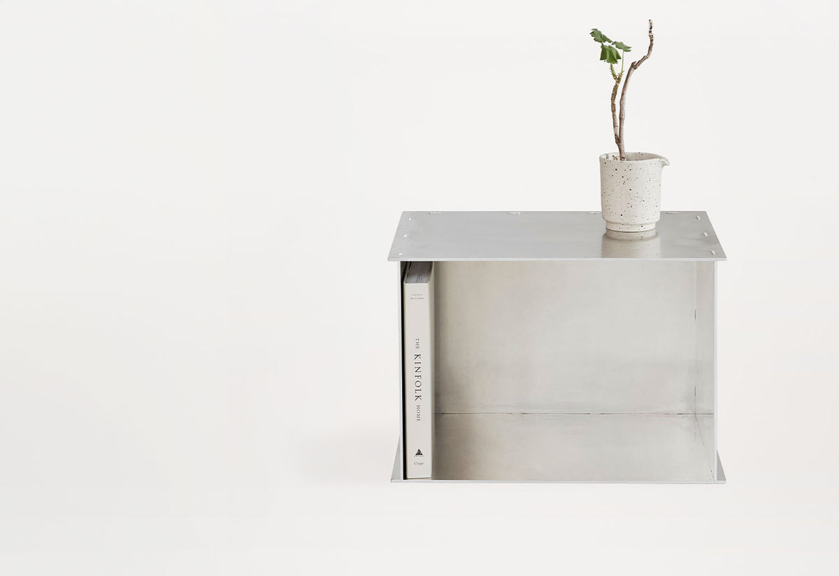 Rivet Box Table, Jonas trampedach, Frama