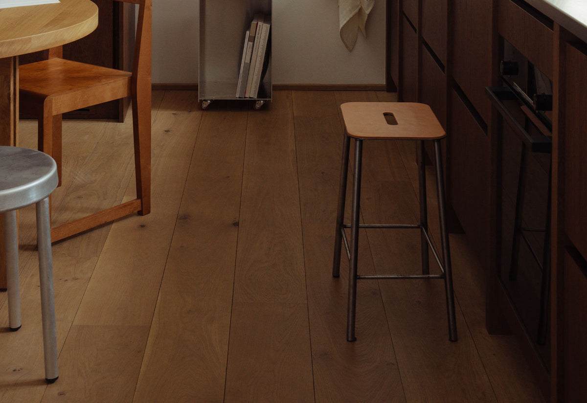 Adam Stool, Toke lauridsen, Frama